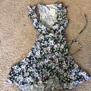 Love at first sight ruffle floral wrap dress